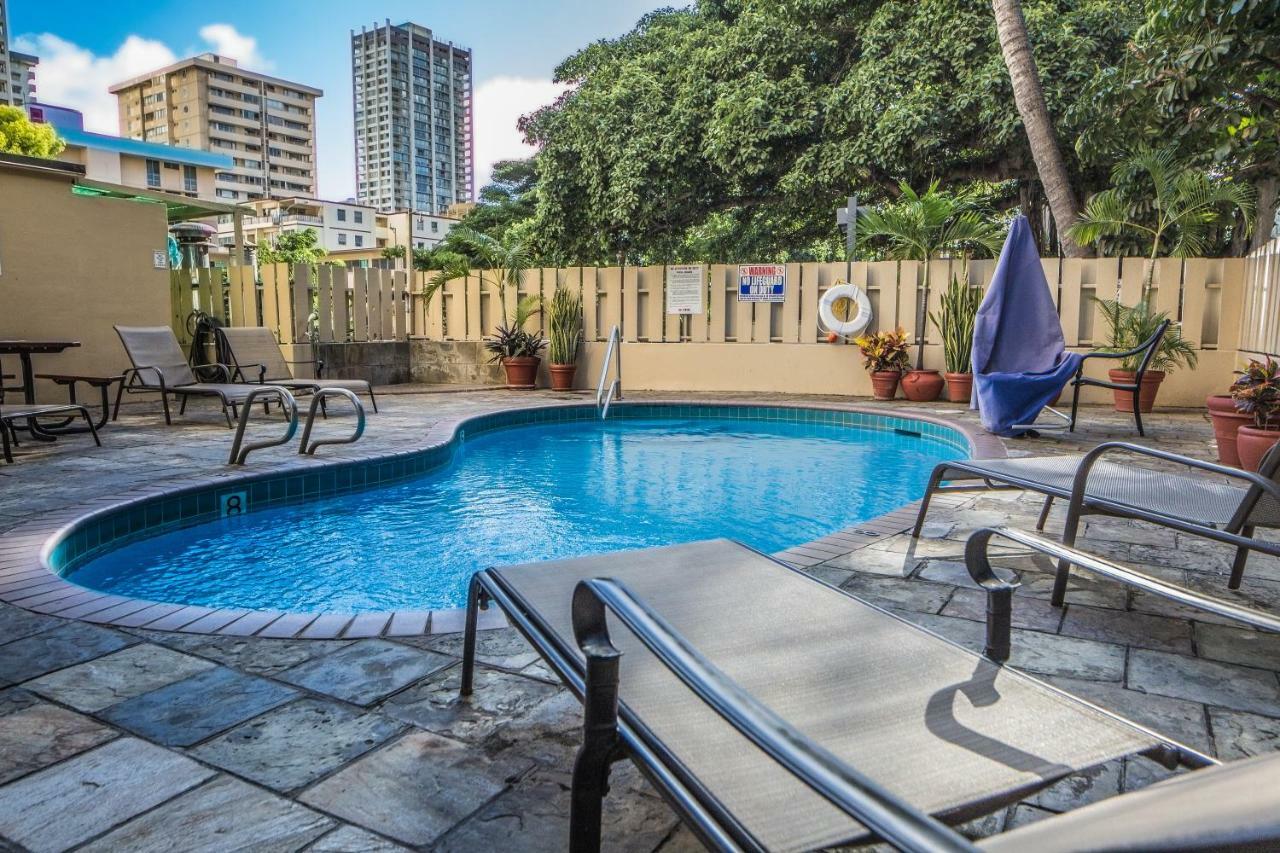 City View Studio With Pool Access In Aloha Surf! Honolulu Esterno foto